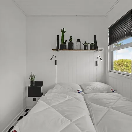 4 Bedroom Stunning In Holiday home *