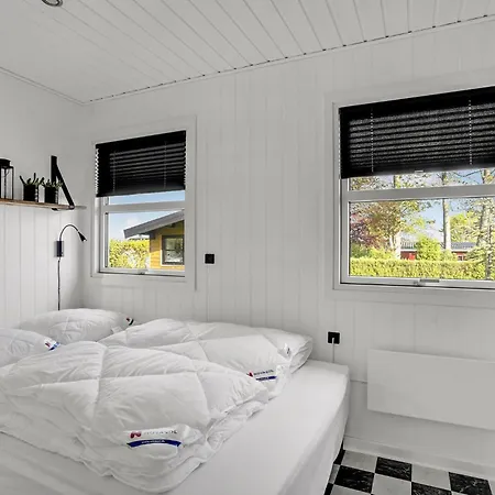 4 Bedroom Amazing In Bogense